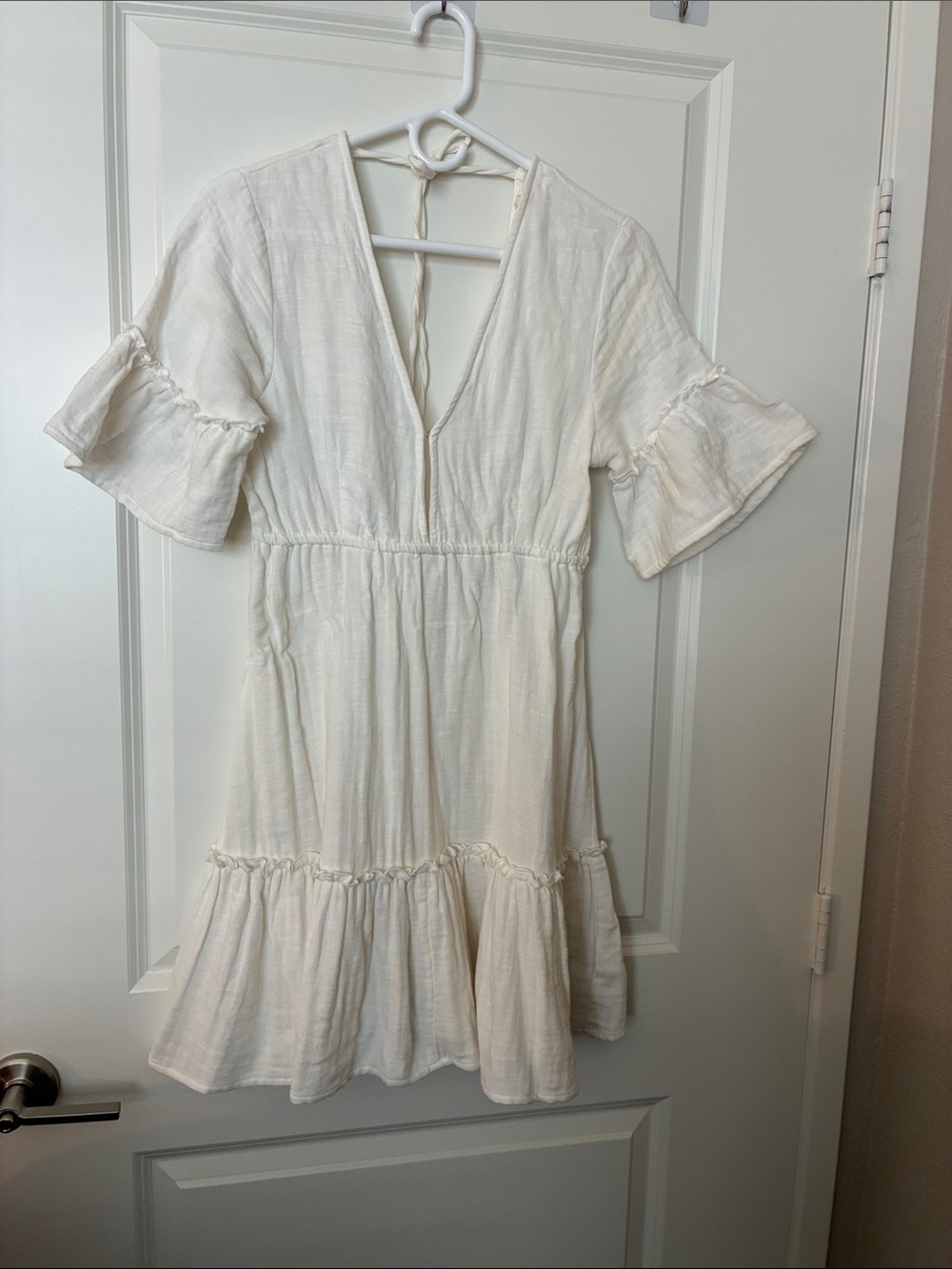 Billabong Cream Cotton Ruffle Sleeve Dress
